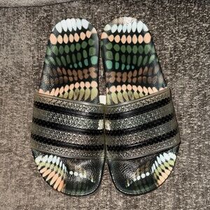 Adidas Adilette Slides